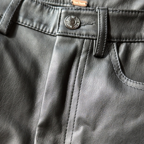 Free People Vegan Leather High Waisted Seamed Skinny Pant Black Women's Sz 29 - Picture 12 of 13